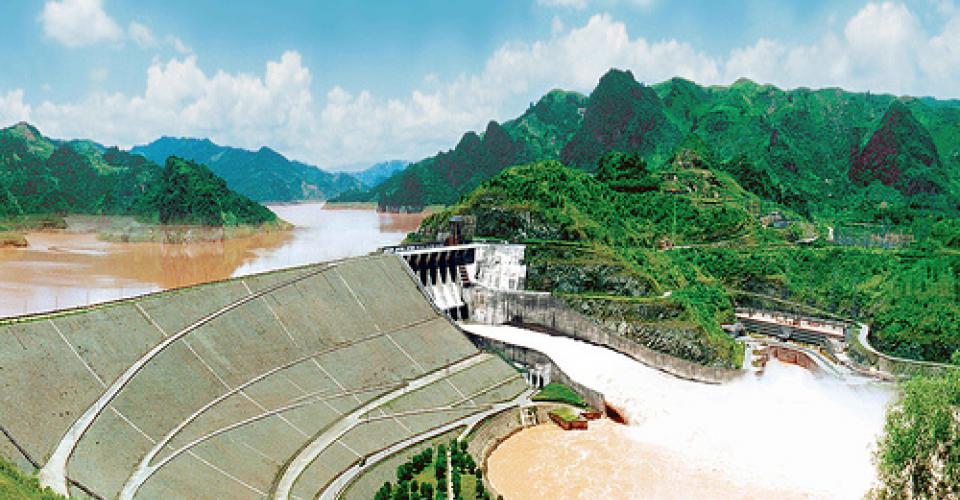 Contractor selection for the extension Hoa Binh hydropower plant project
