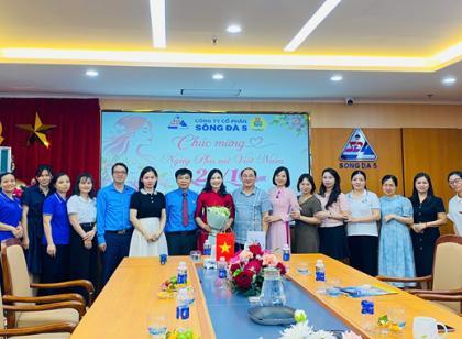 CÔNG ĐOÀN SÔNG ĐÀ 5 SÔI NỔI CHUỖI HOẠT ĐỘNG CHÀO MỪNG NGÀY PHỤ NỮ VIỆT NAM 20/10: ẤM ÁP TÌNH ĐỒNG NGHIỆP, GẮN KẾT VĂN PHÒNG VỚI CÔNG TRƯỜNG